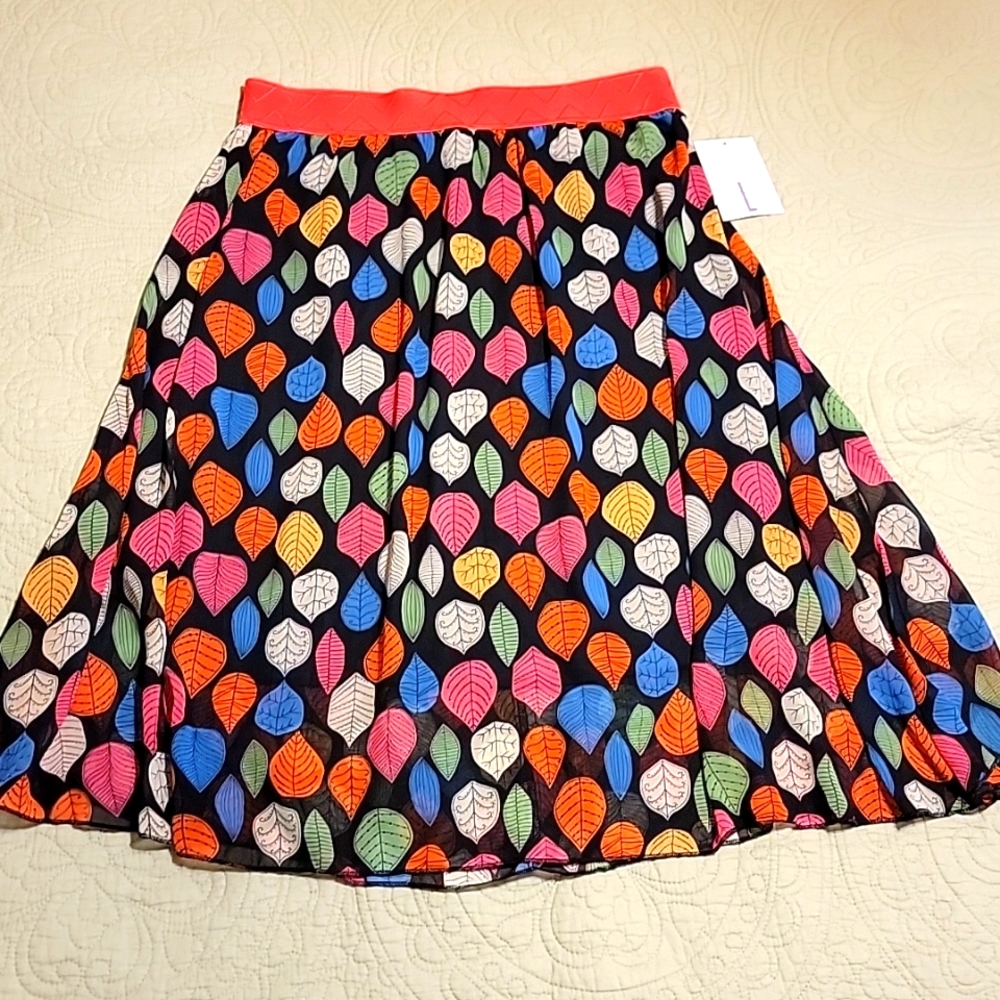🍂COLORFUL LEAF SKIRT🌱SO CUTE🌿NWT🍂WOMENS LARGE🍃🍂🍁